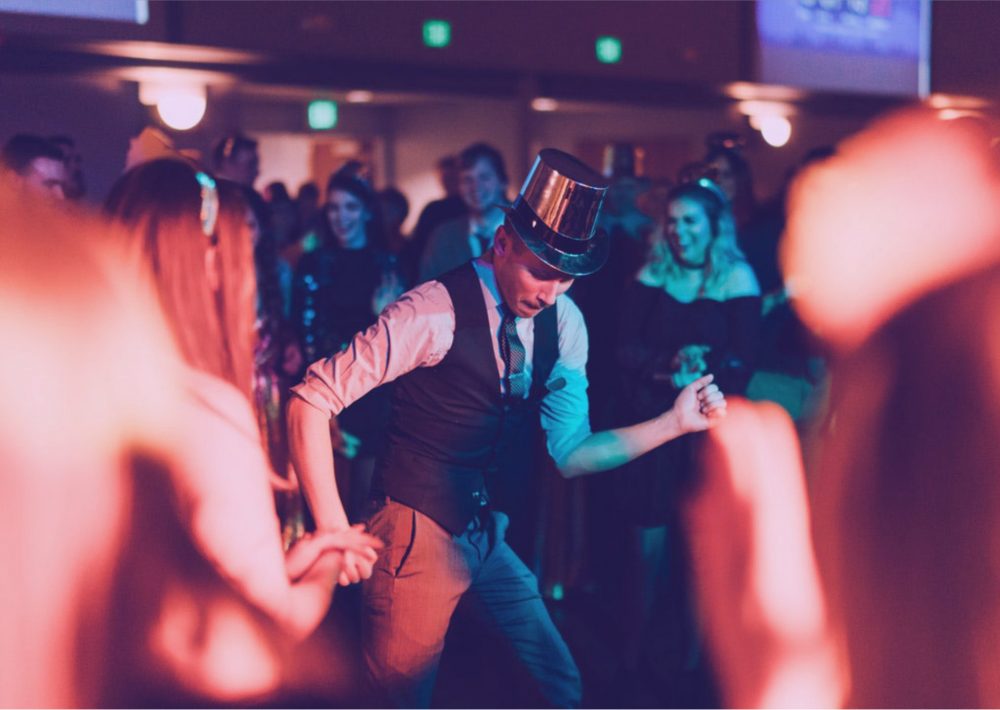 5 Office Holiday Party Planning Tips 2