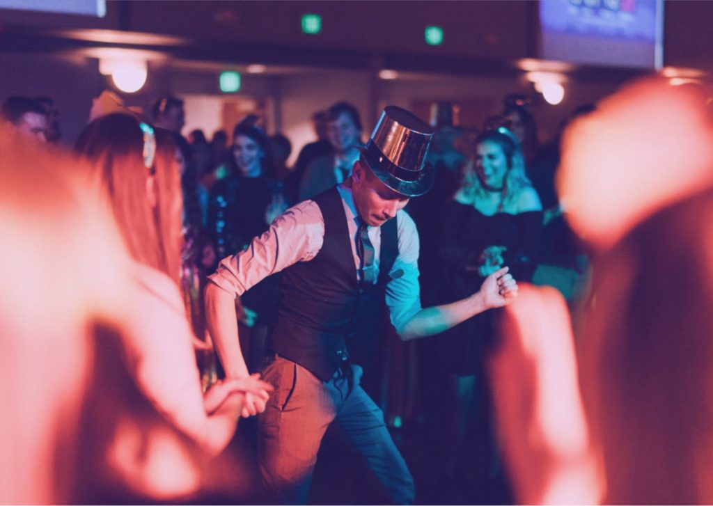 5 Office Holiday Party Planning Tips 2