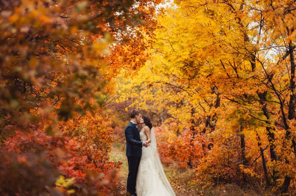 top-spots-for-fall-weddings