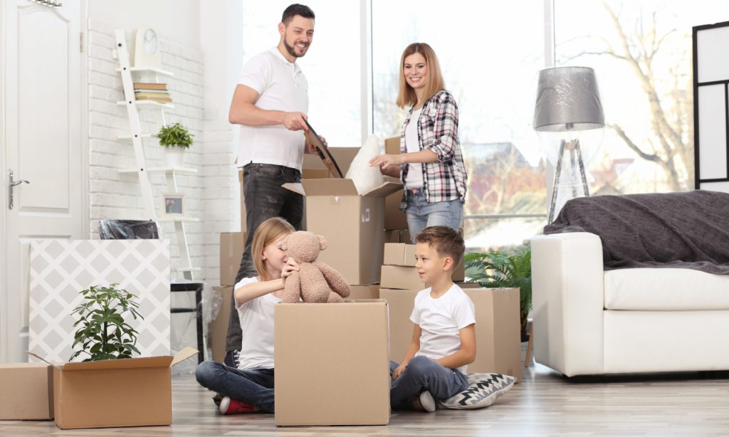 Moving to Houston This Summer- Here are 6 Tips to Survive the Move
